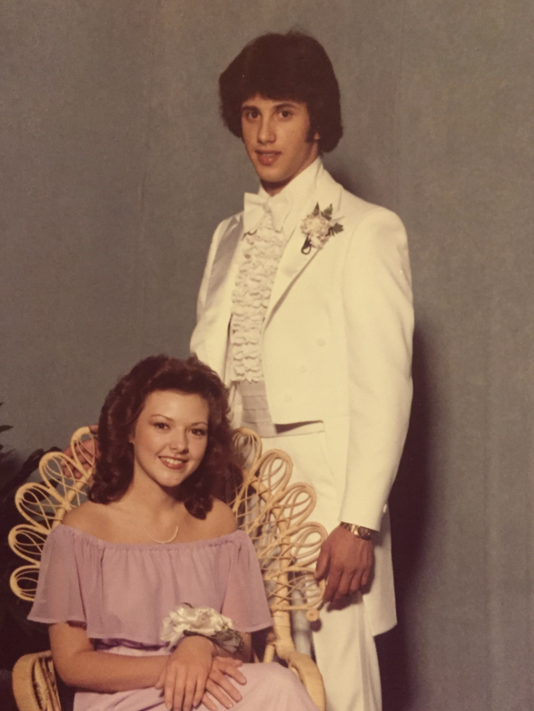 27 ‘80s Prom Photos That Will Have You Retroactively Coughing From Hairspray Fumes